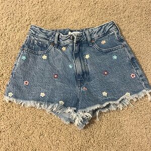 PacSun Flower Shorts (size 25)